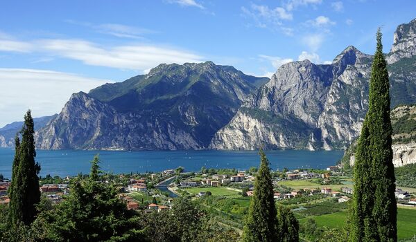 LAGO DI COMO A LAGO DI GARDA