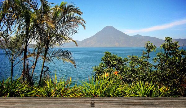 Vulkány, džungle, pyramidy a karibské moře