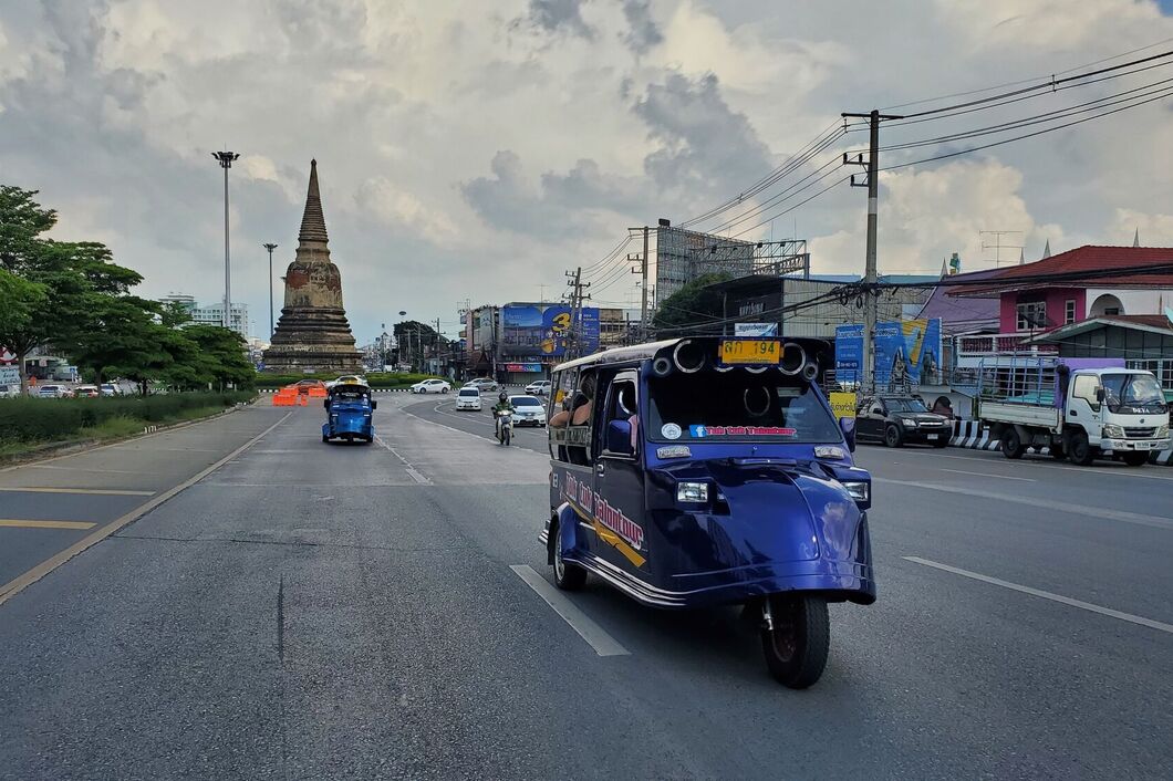 tuktuk1
