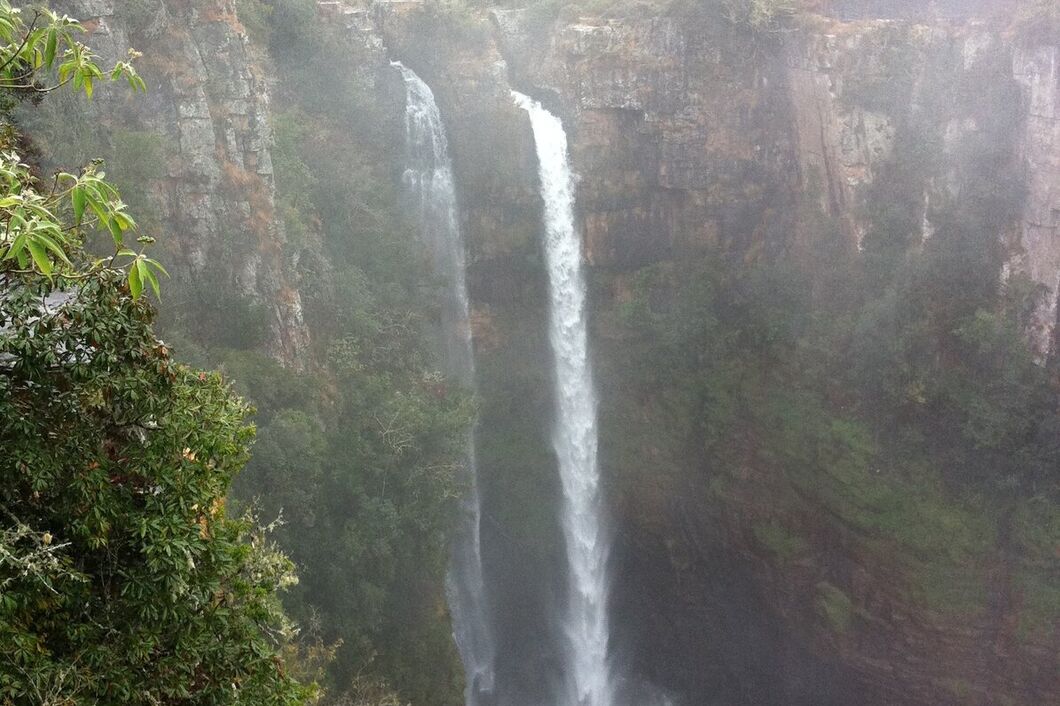 Mac Mac Falls